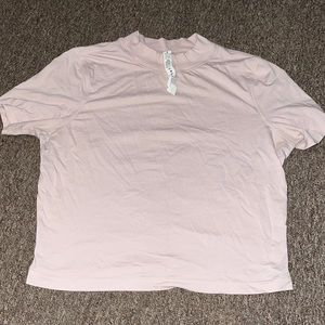 Lululemon T-Shirt Size 4